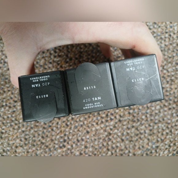 3 ELF tan foundation bundle - Picture 2 of 3